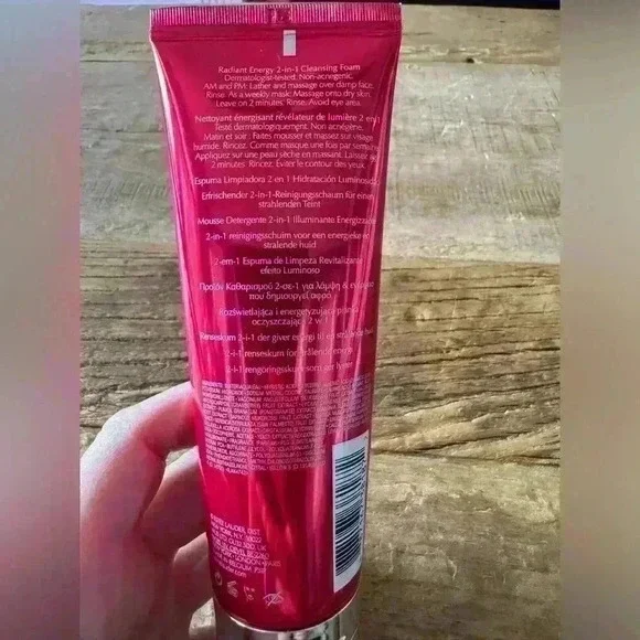 Estée Lauder Nutritious Super-Pomegranate Radiant Energy 2-in-1 Cleansing Foam - Picture 5 of 5